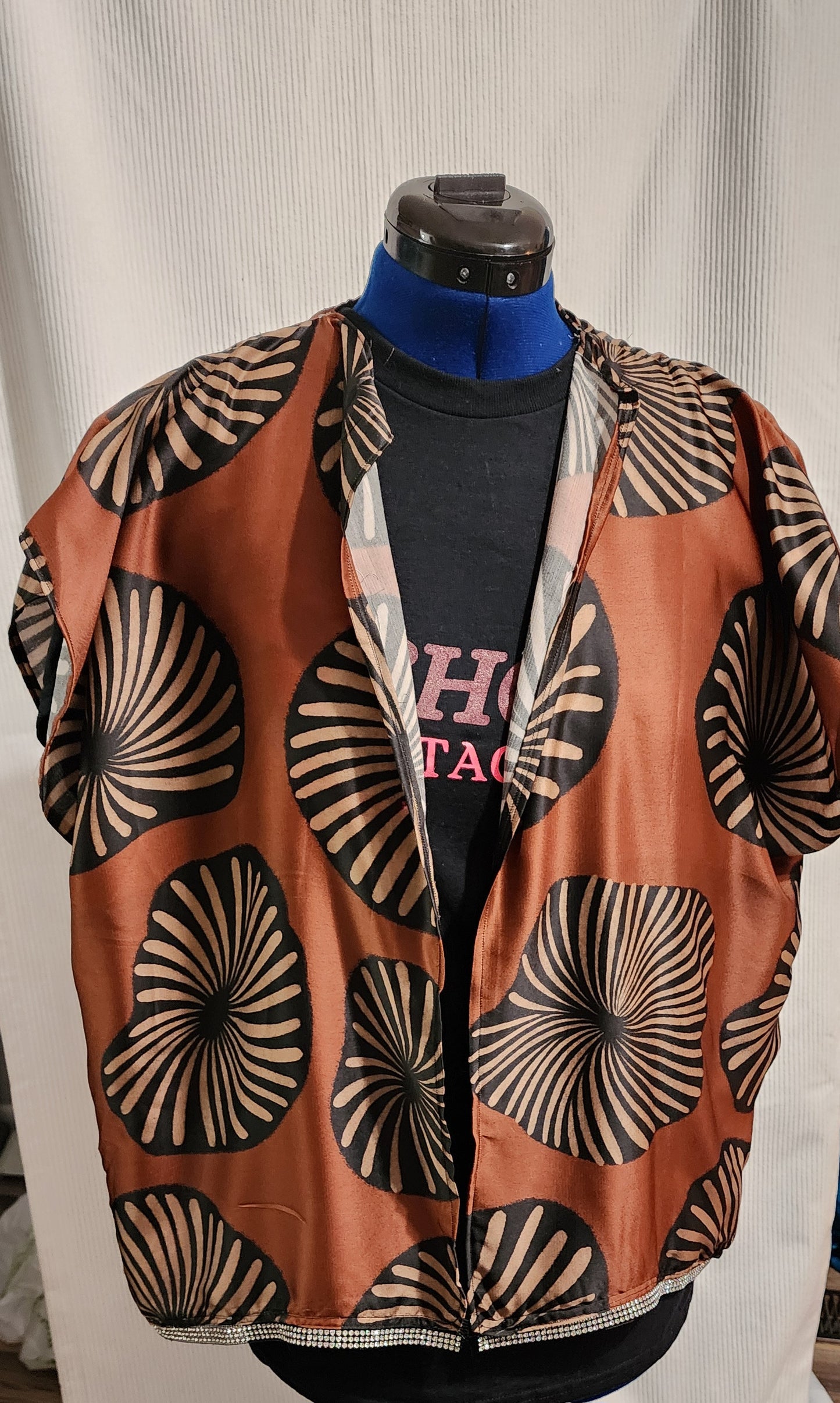 Shortened burnt bolero